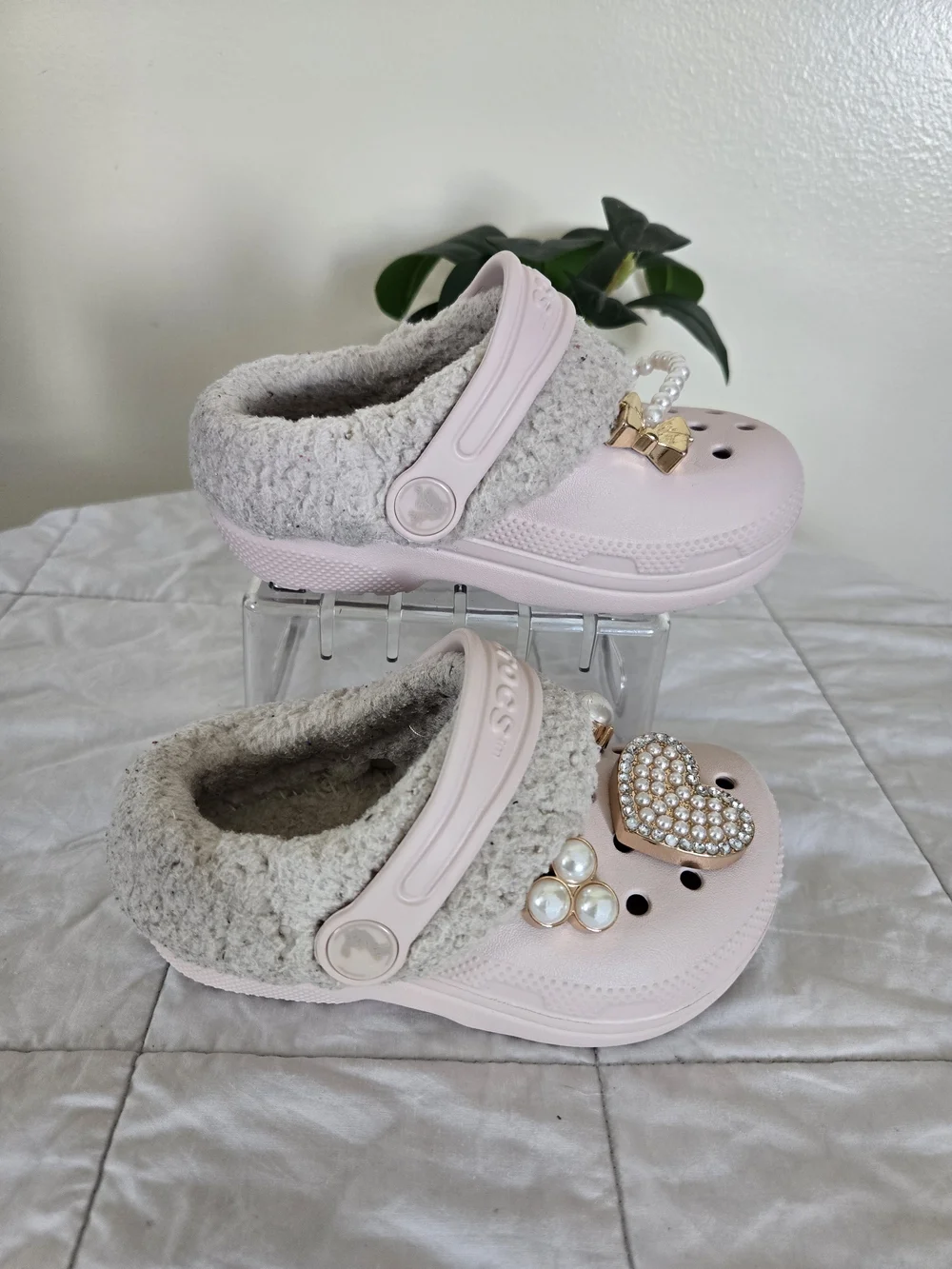 CROCS Classic Kids Pink Fleece Lined Clogs Girls 8